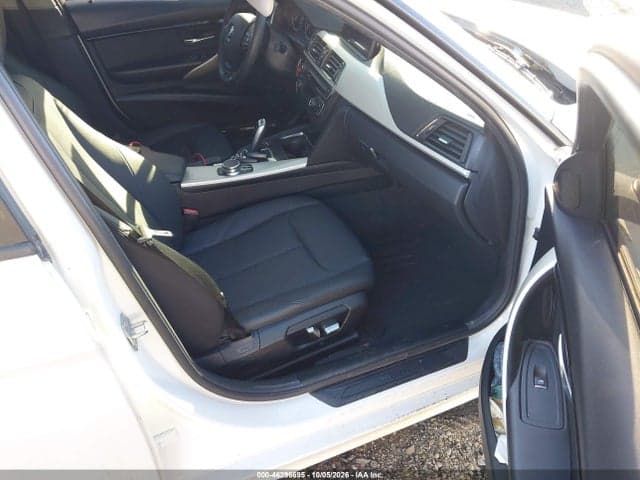 2018 BMW 320I XDRIVE 5