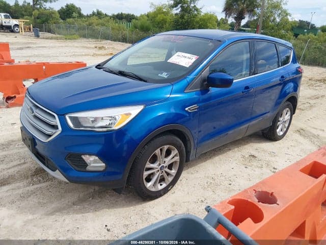 2017 FORD ESCAPE SE 2