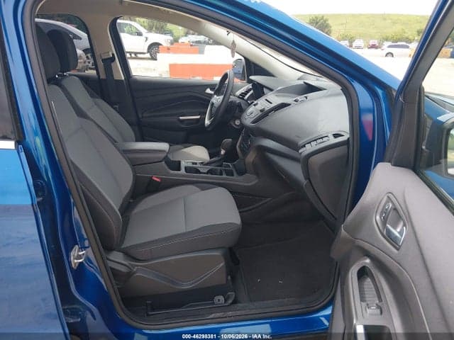 2017 FORD ESCAPE SE 5