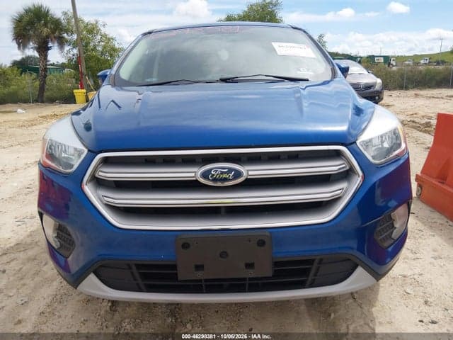 2017 FORD ESCAPE SE 6