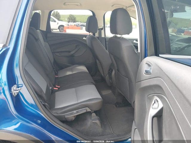 2017 FORD ESCAPE SE 8