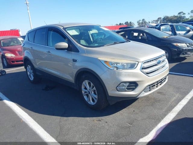 2017 FORD ESCAPE SE 1