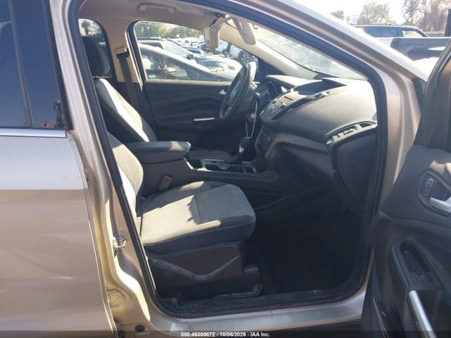 2017 FORD ESCAPE SE 5