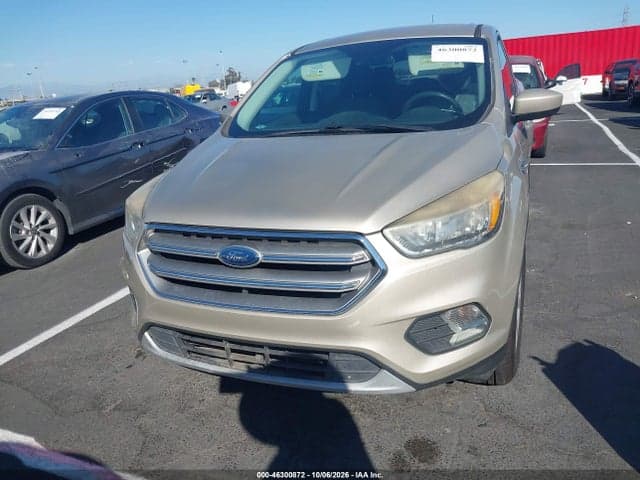 2017 FORD ESCAPE SE 6