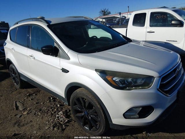 2018 FORD ESCAPE SE 1
