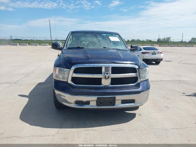 2017 RAM 1500 SLT 4X2 6'4 BOX 12