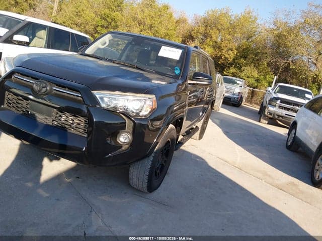2022 TOYOTA 4RUNNER SR5 2