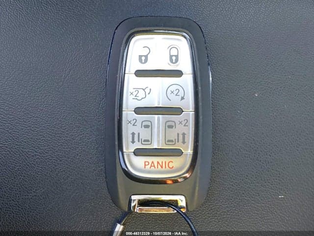2027 CHRYSLER PACIFICA 11