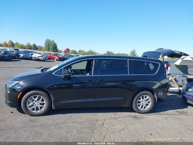 2027 CHRYSLER PACIFICA 15