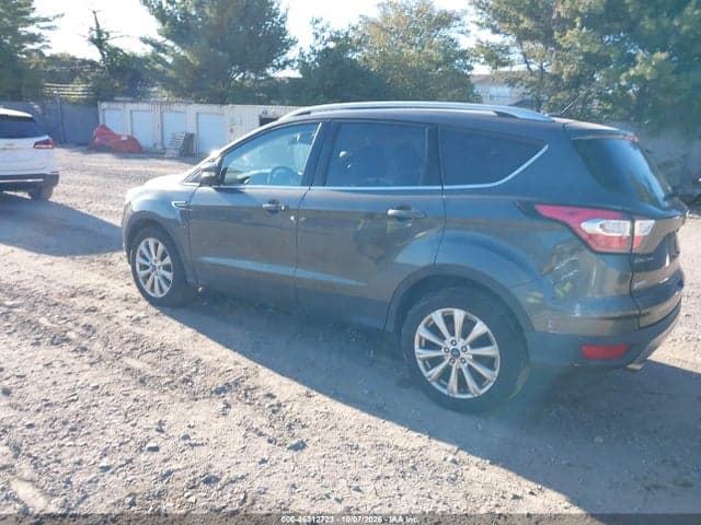 2017 FORD ESCAPE TITANIUM 3