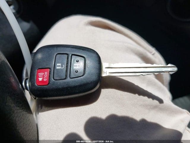 2018 TOYOTA RAV4 LE 11
