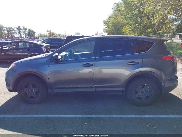 2018 TOYOTA RAV4 LE 14