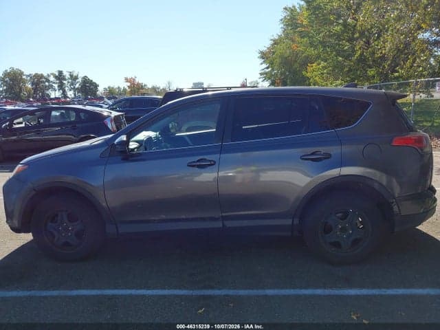 2018 TOYOTA RAV4 LE 21