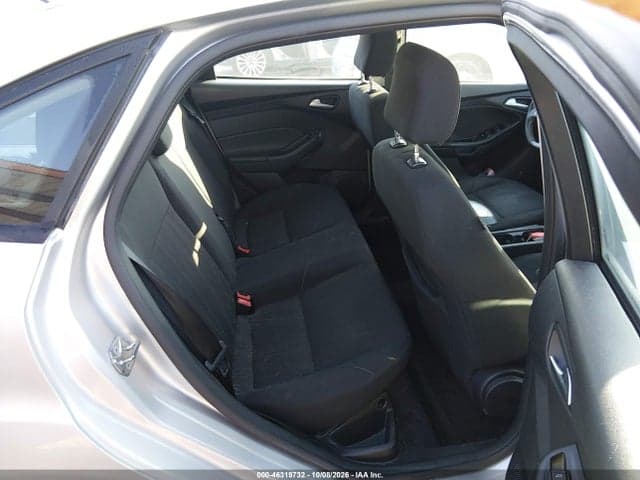 2017 FORD FOCUS SE 8