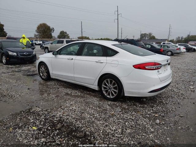 2017 FORD FUSION SE 3