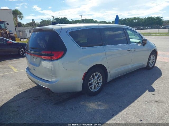 2024 CHRYSLER PACIFICA TOURING L 4
