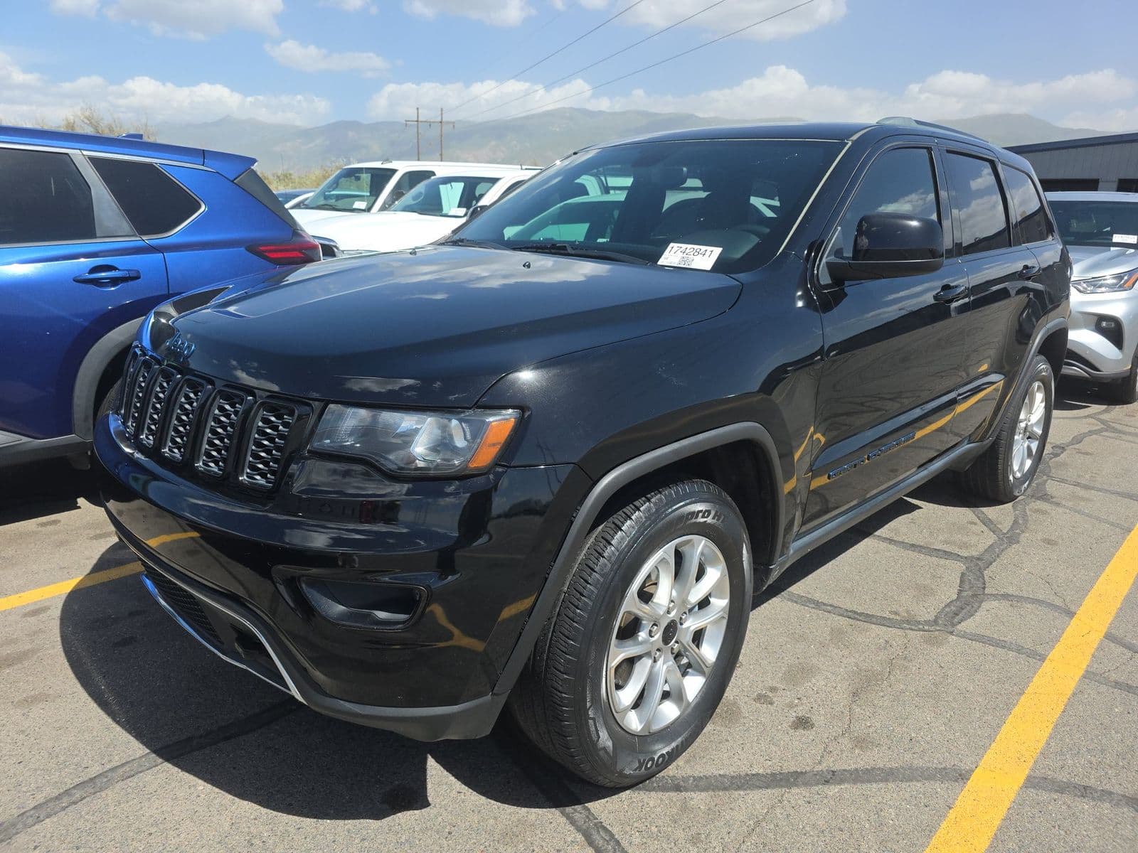 2019 JEEP GRAND CHEROKEE LAREDO UPLAND Edition