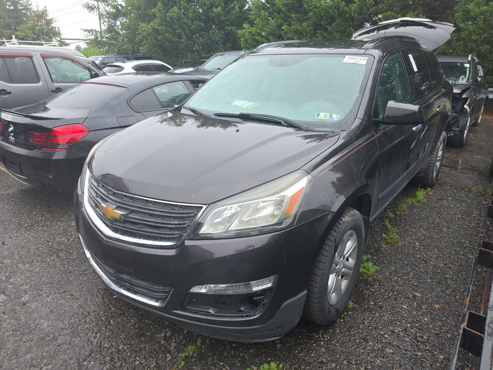 2017 CHEVROLET TRAVERSE LS