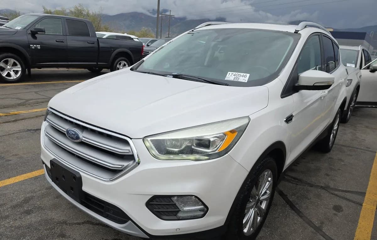 2017 FORD ESCAPE Titanium