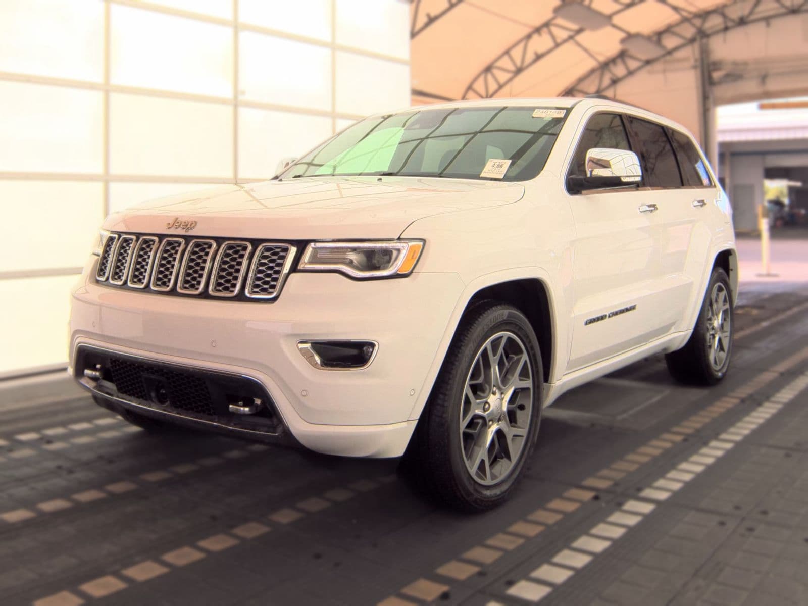 2019 JEEP GRAND CHEROKEE Overland 1
