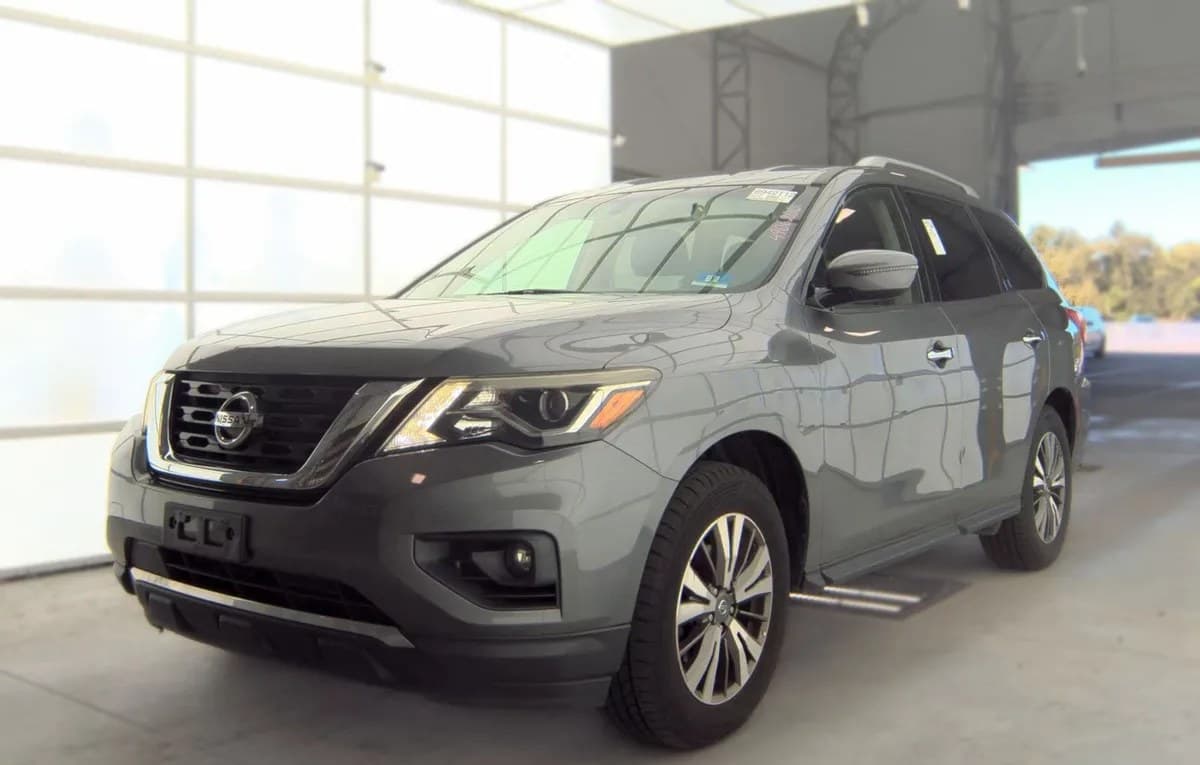 2018 NISSAN PATHFINDER SV 1