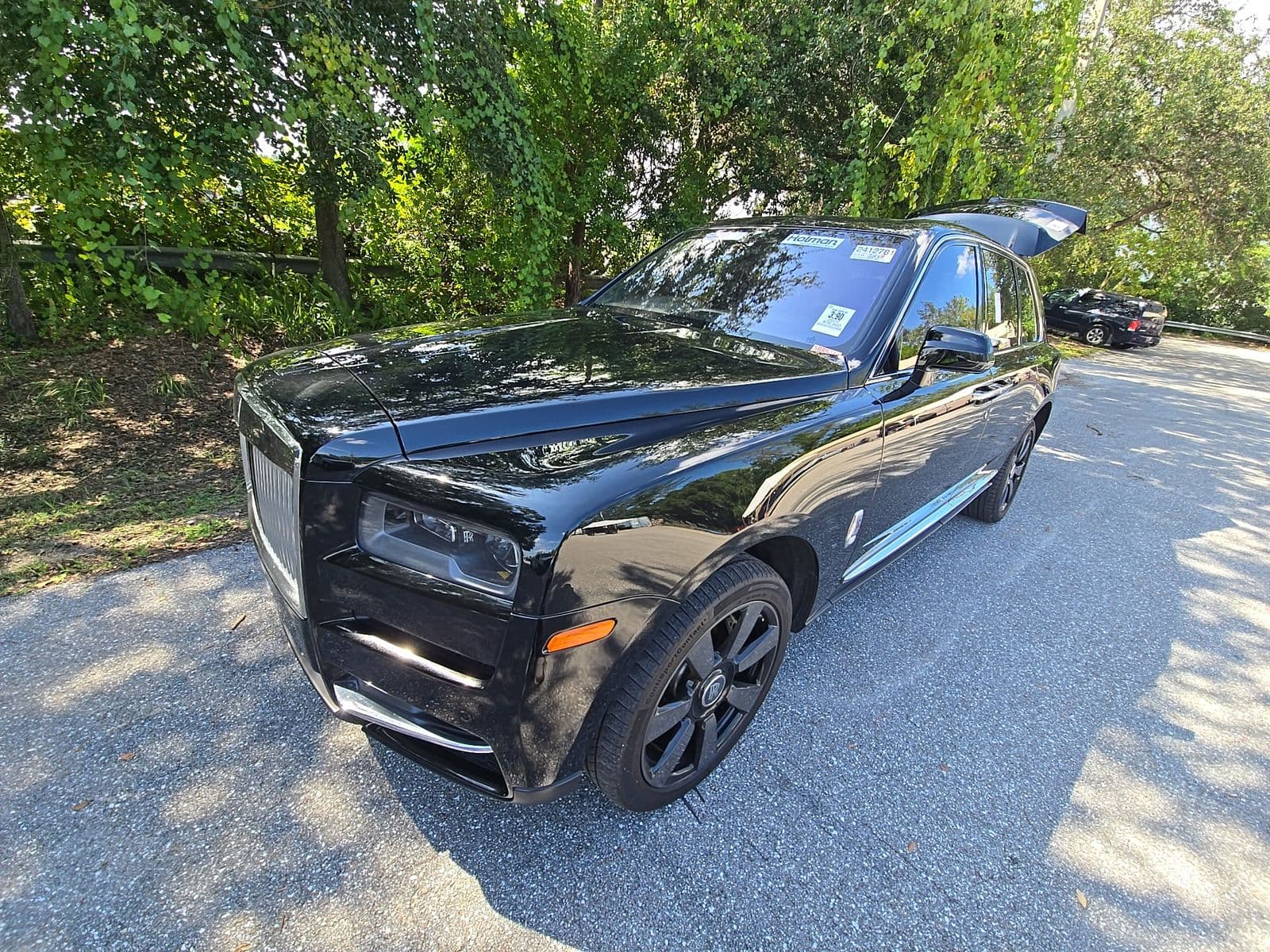 2022 ROLLS-ROYCE CULLINAN Base