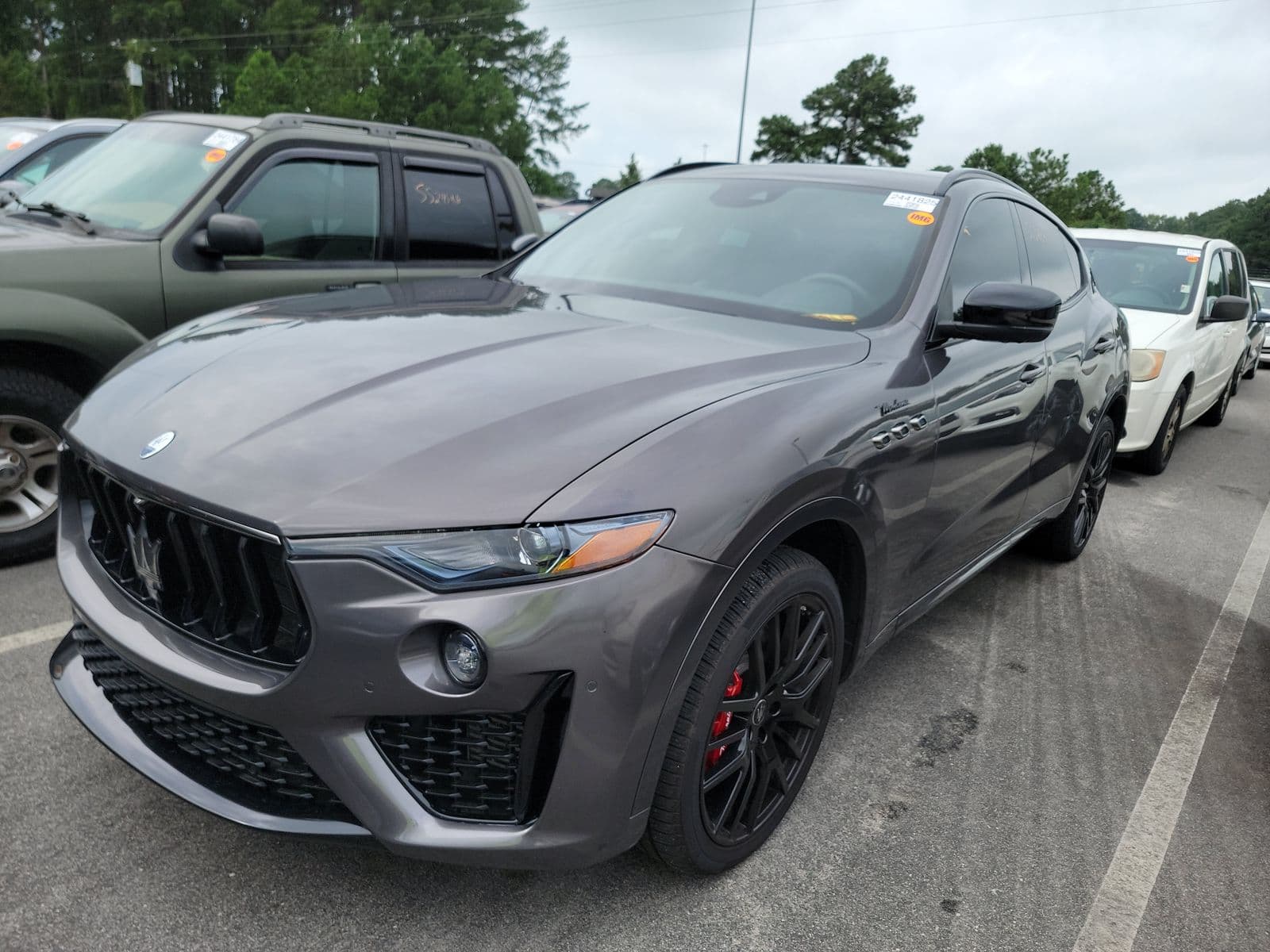 2022 MASERATI LEVANTE Modena
