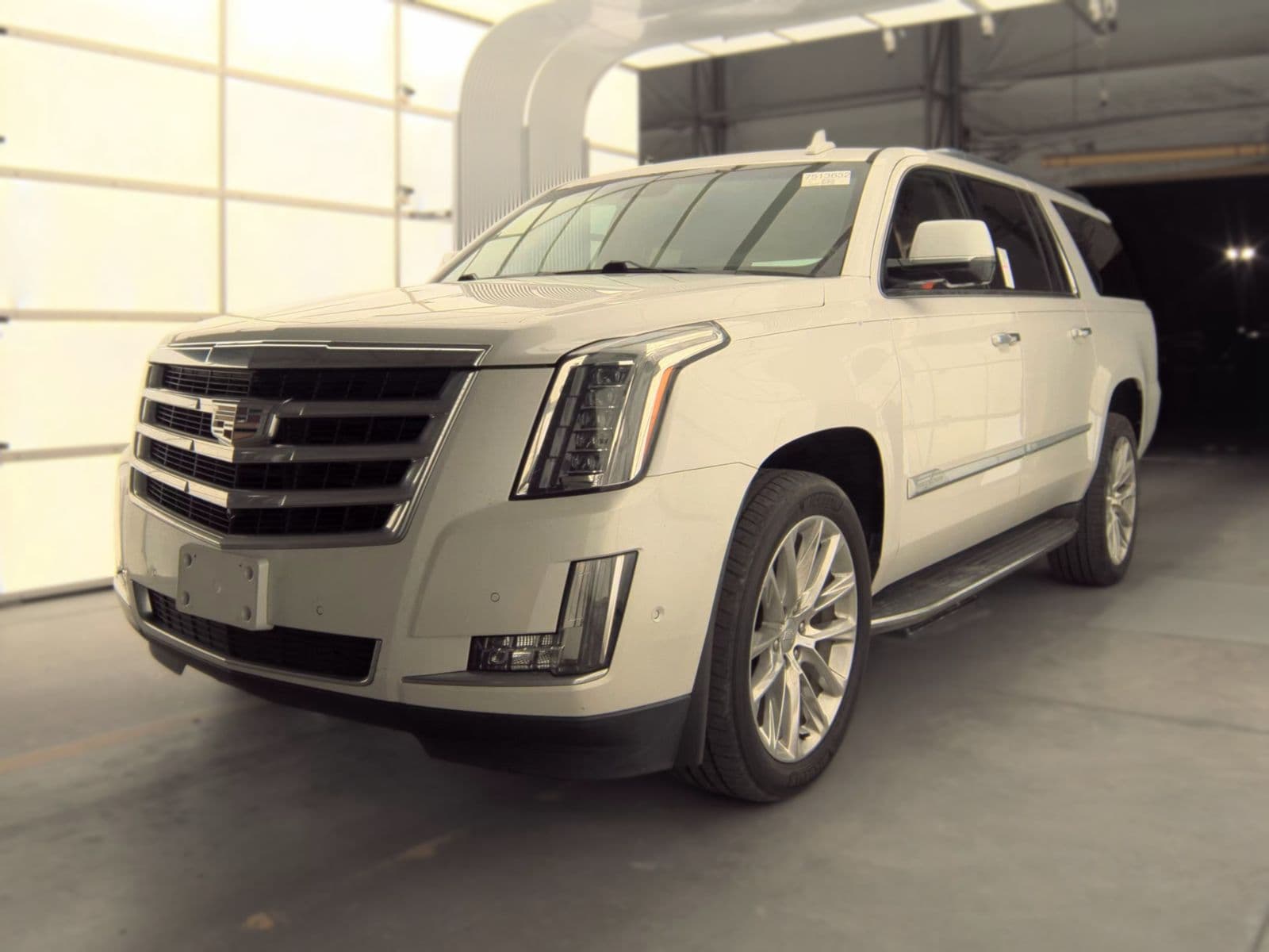 2019 CADILLAC ESCALADE ESV Luxury
