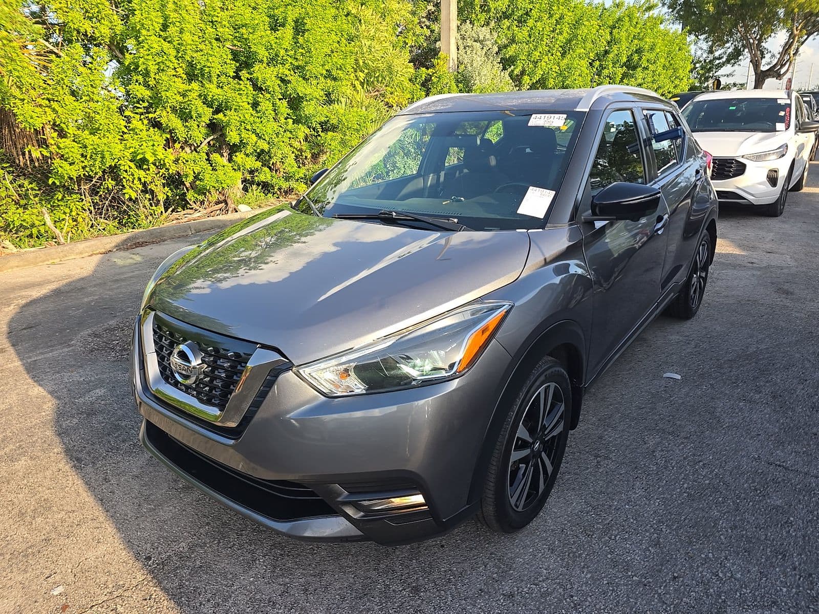 2019 NISSAN KICKS SR