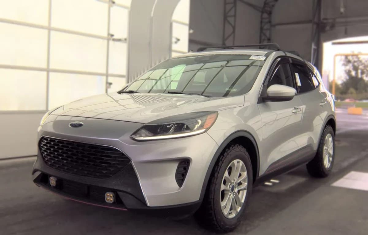 2020 FORD ESCAPE SE 1