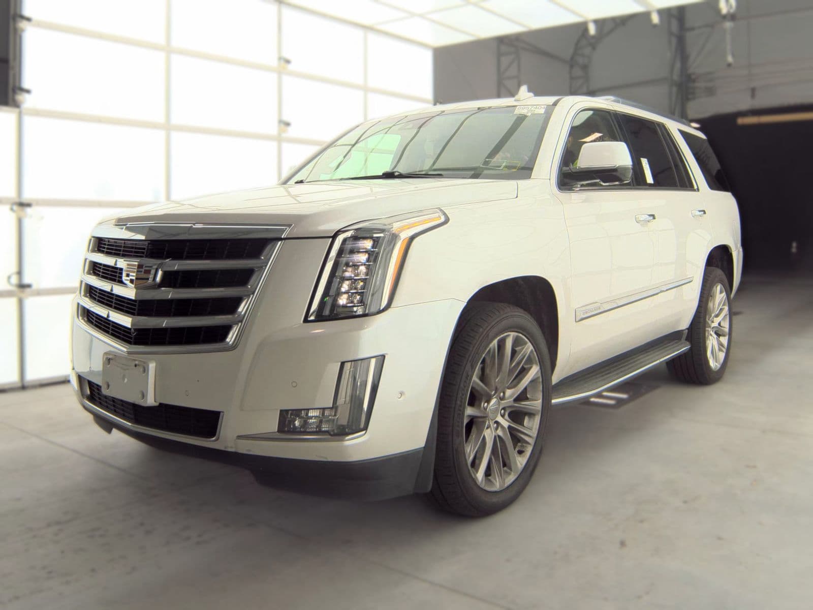 2018 CADILLAC ESCALADE Luxury