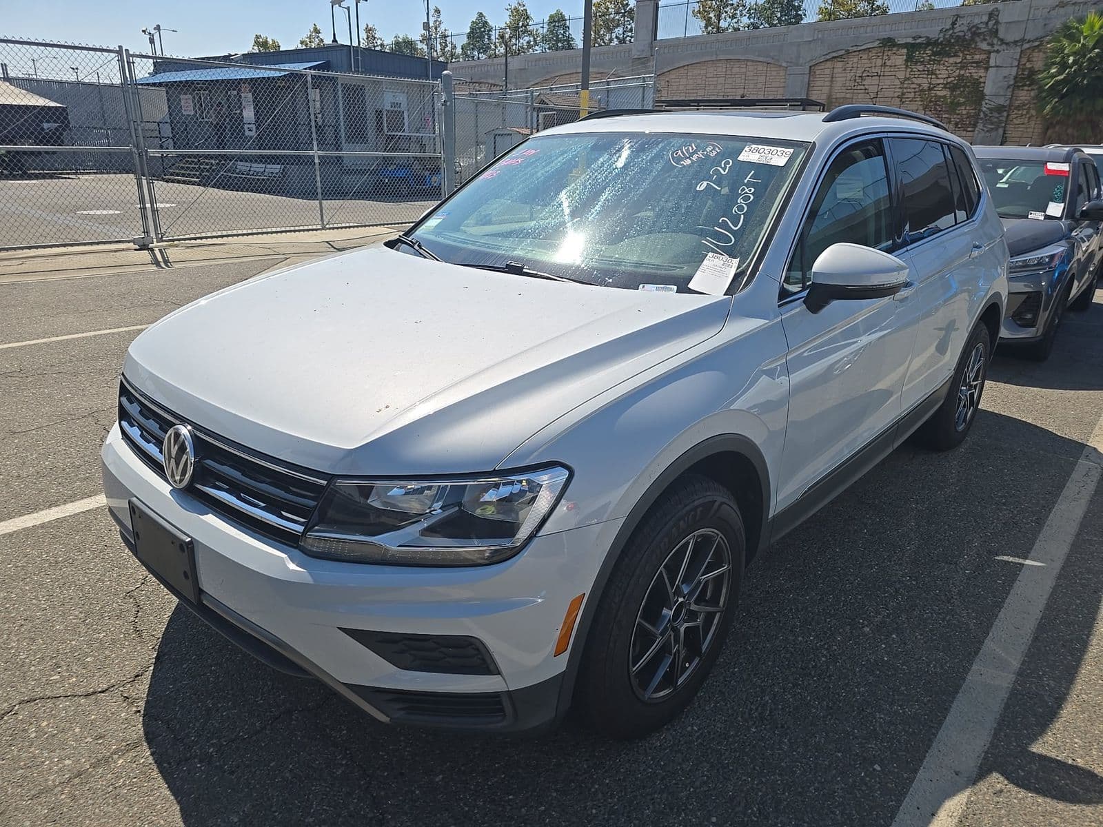 2018 VOLKSWAGEN TIGUAN 2.0T SE
