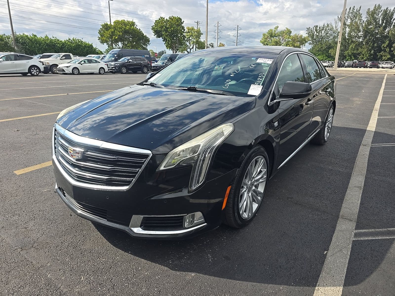 2018 CADILLAC XTS Luxury