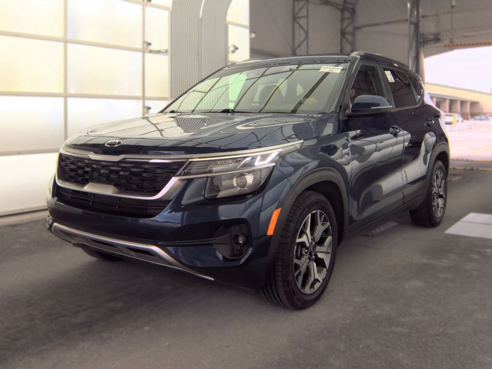 2021 KIA SELTOS EX