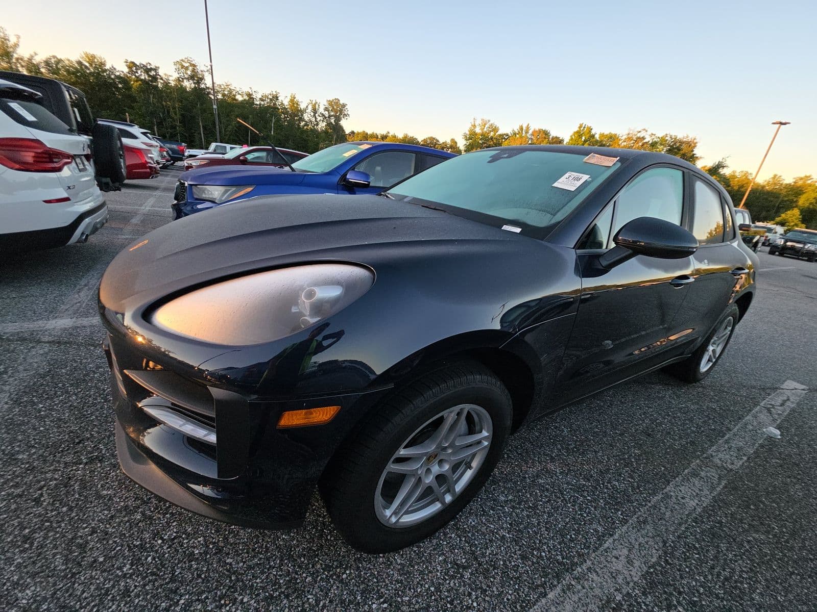 2021 PORSCHE MACAN Base