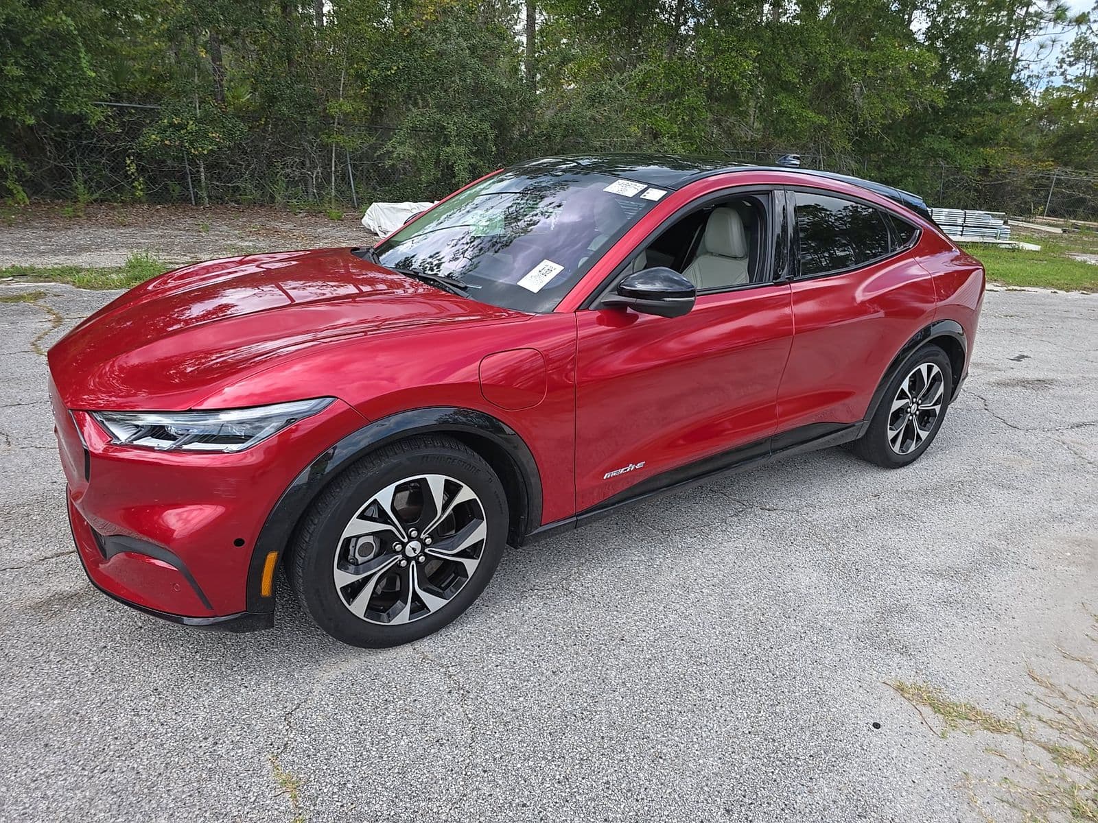 2021 FORD MUSTANG MACH-E Premium 1