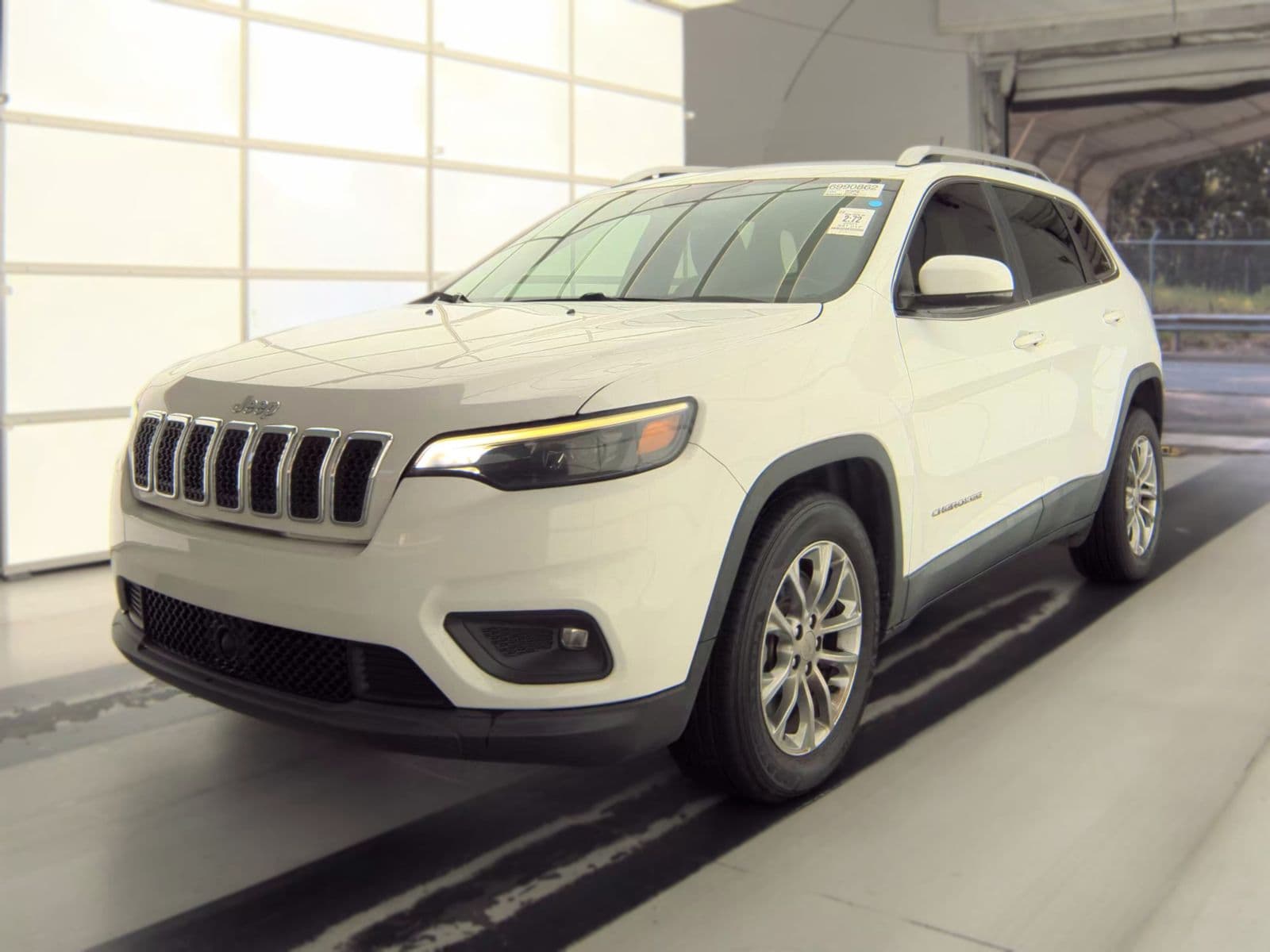 2021 JEEP CHEROKEE LATITUDE Lux