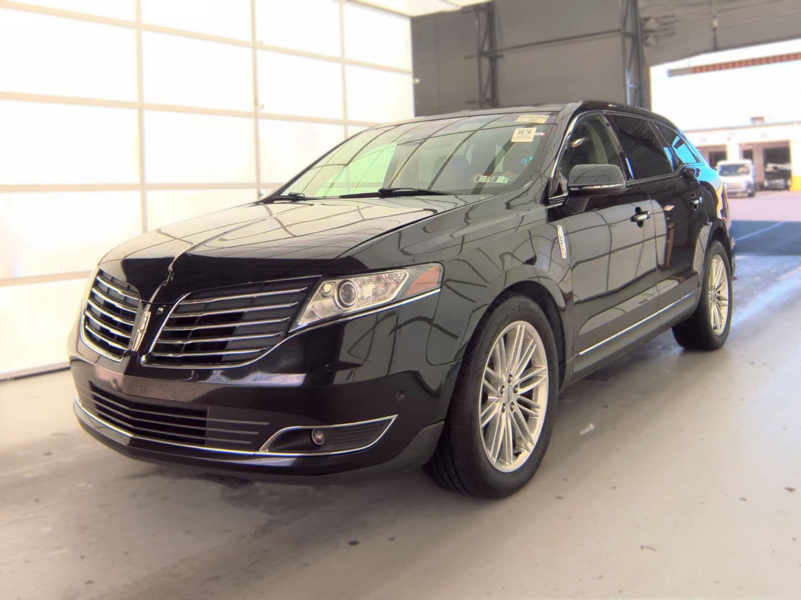 2019 LINCOLN MKT Reserve