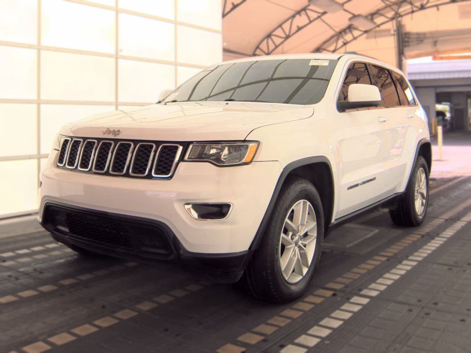 2018 JEEP GRAND CHEROKEE LAREDO E Edition