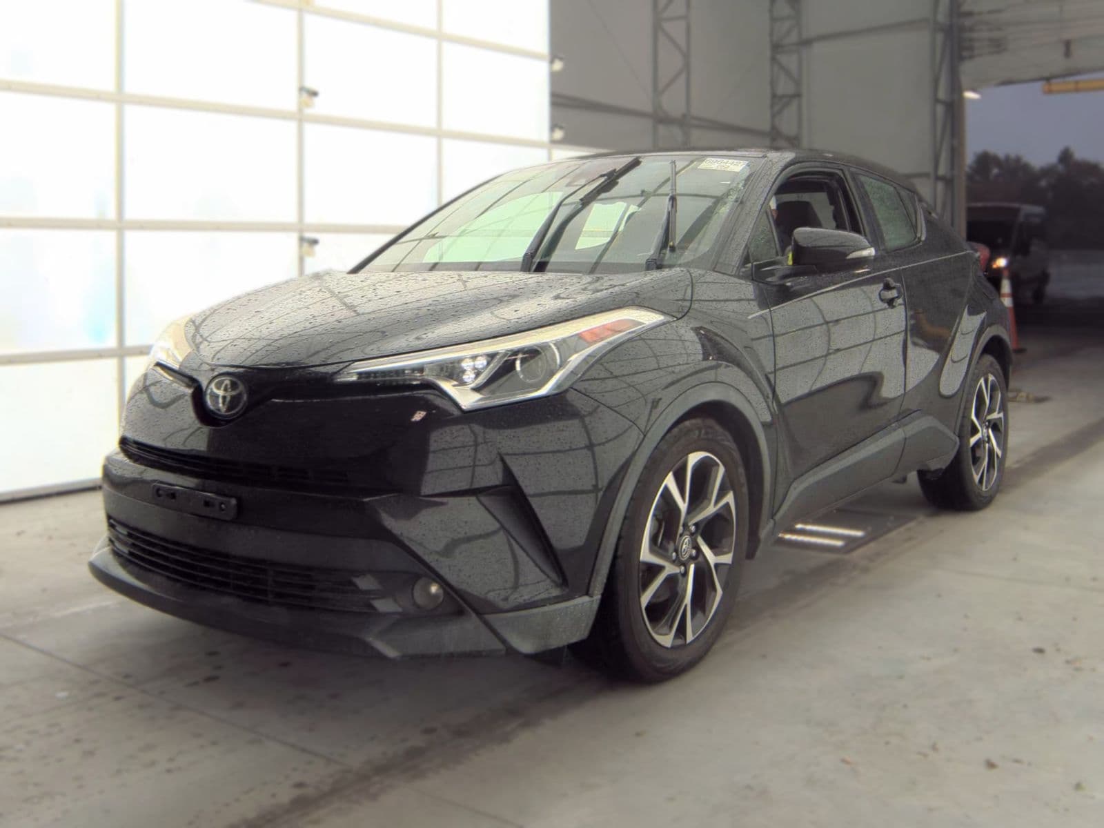 2018 TOYOTA C-HR XLE Premium