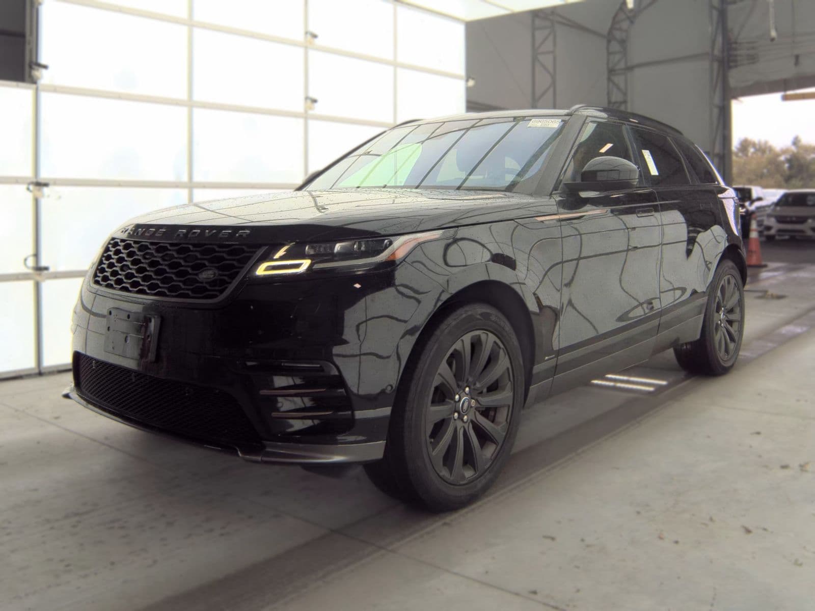 2018 LAND ROVER RANGE ROVER VELAR R-DYNAMIC SE