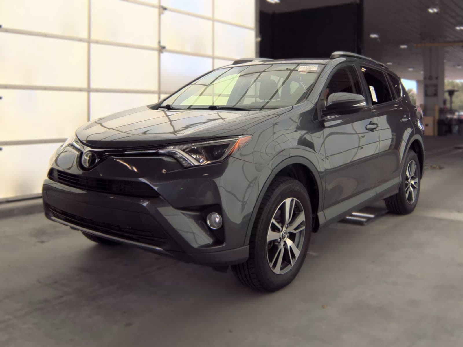 2018 TOYOTA RAV4 XLE