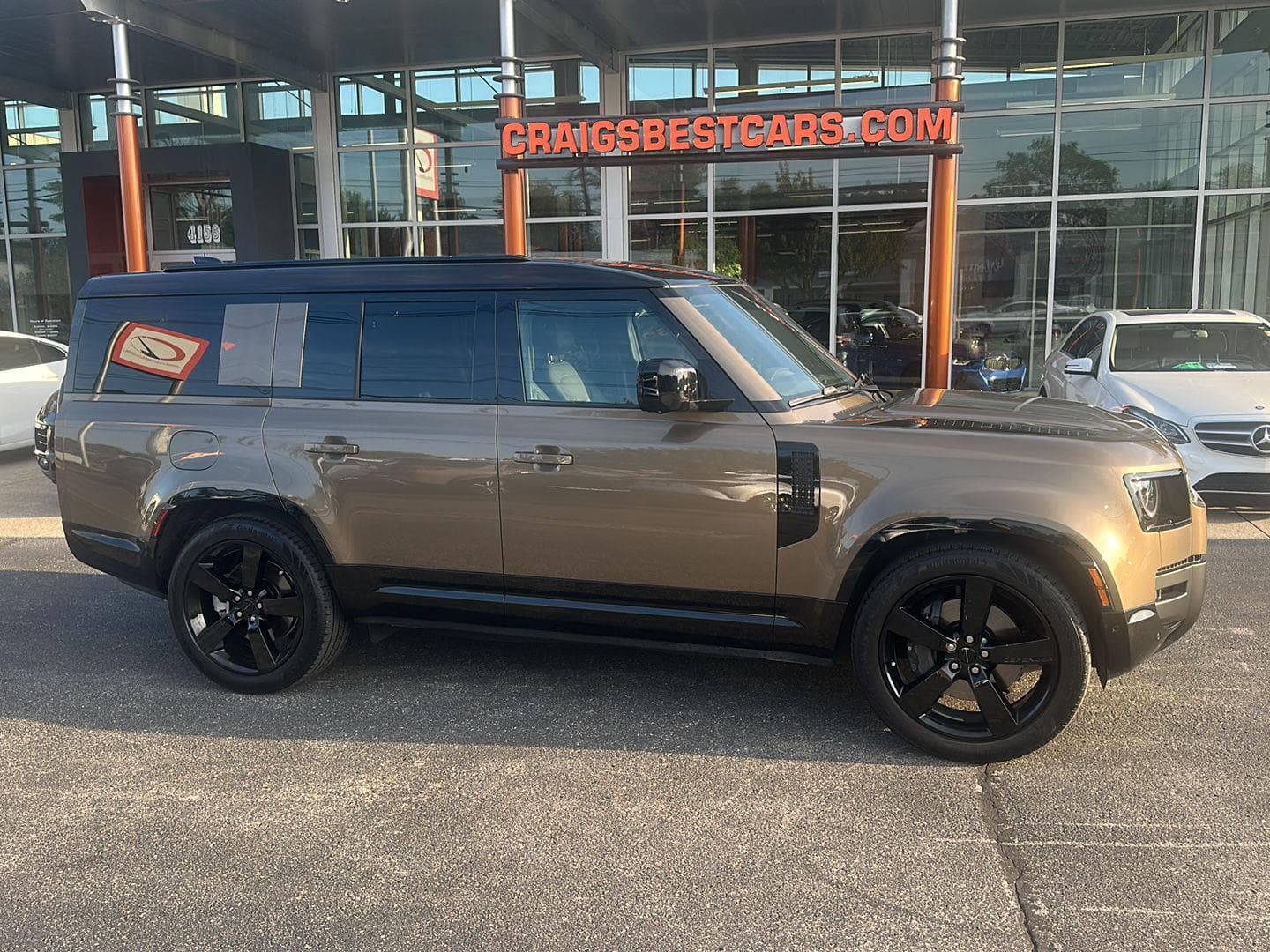 2026 LAND ROVER DEFENDER 130 X-DYNAMIC SE