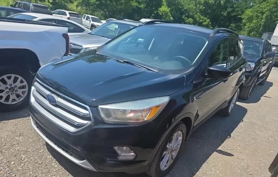 2017 FORD ESCAPE SE