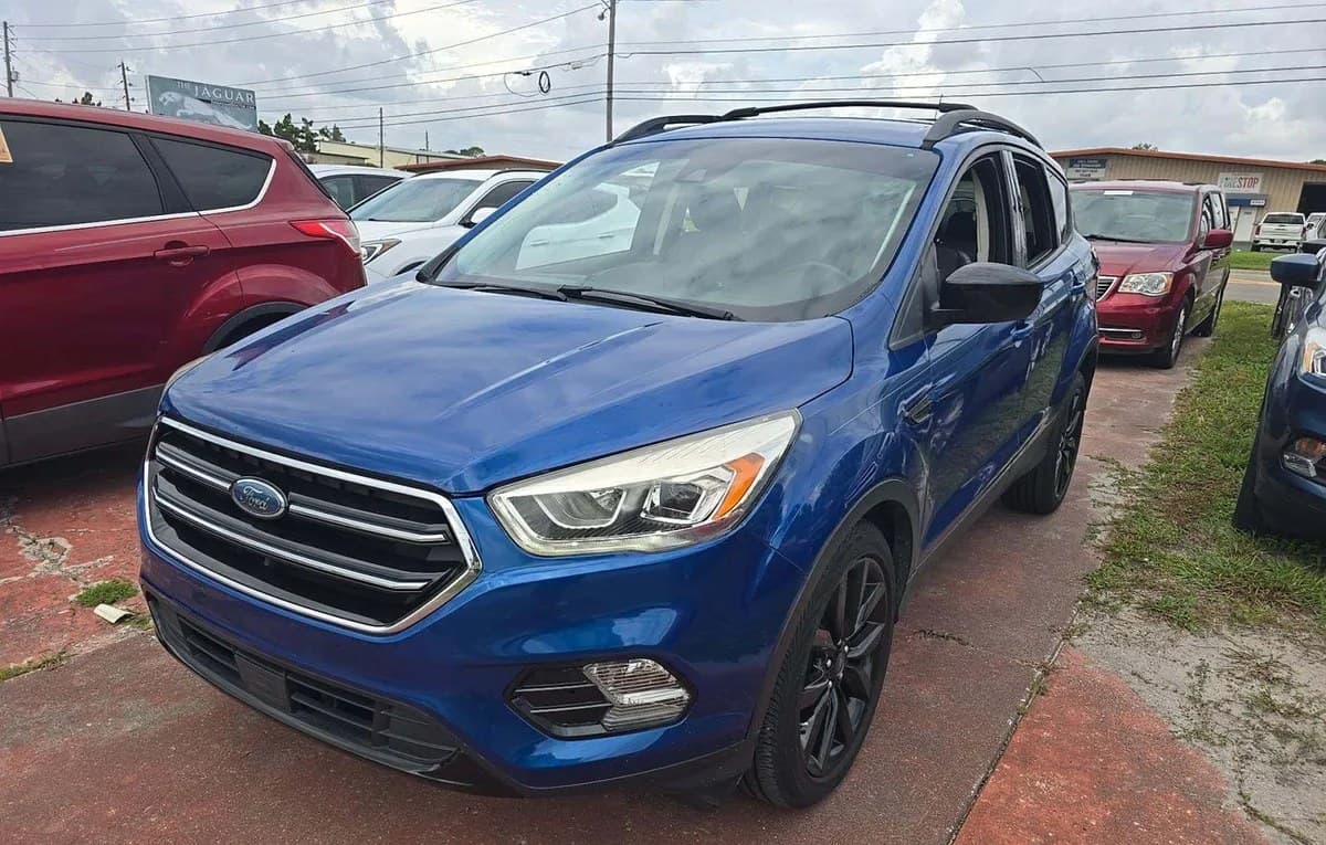 2018 FORD ESCAPE SE 1