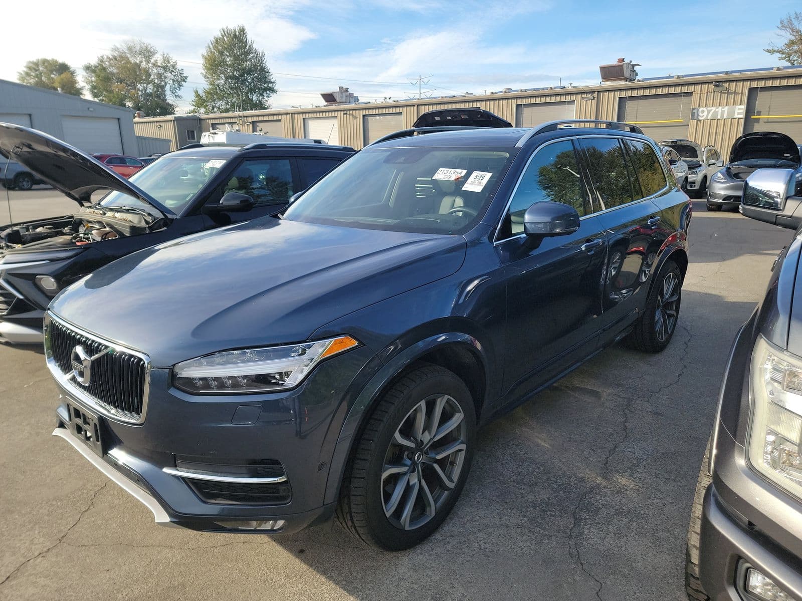 2019 VOLVO XC90 T6 Momentum