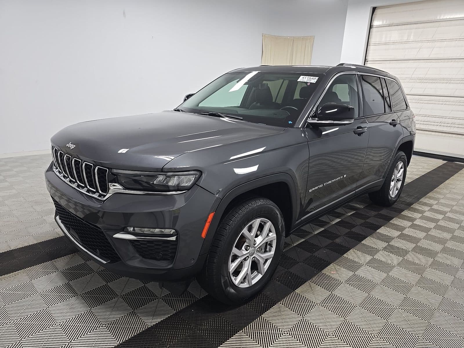 2022 JEEP GRAND CHEROKEE Limited 1