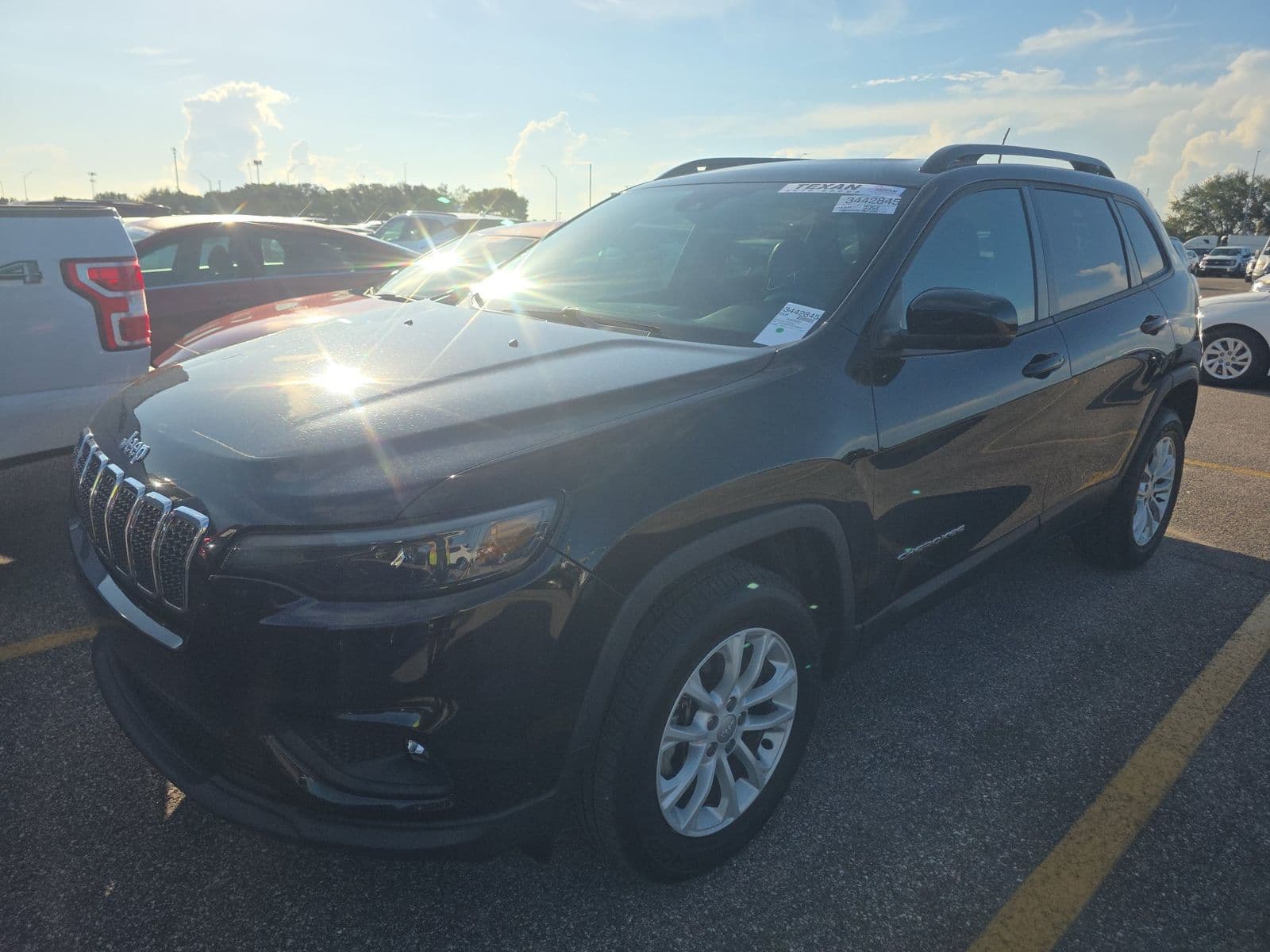 2022 JEEP CHEROKEE LATITUDE Lux