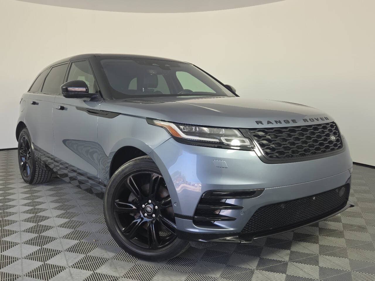 2021 LAND ROVER RANGE ROVER VELAR R-DYNAMIC S
