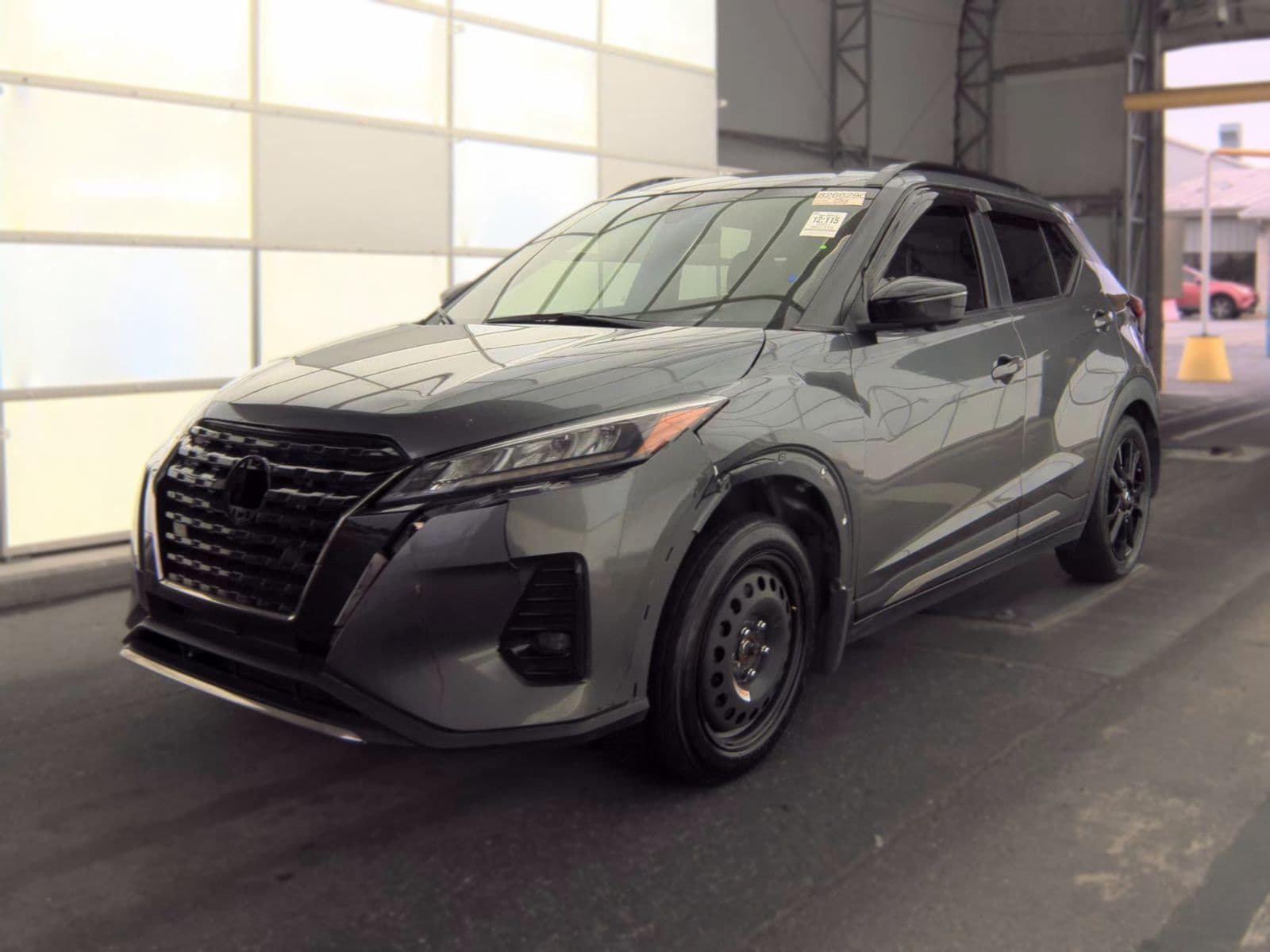 2021 NISSAN KICKS SR 1